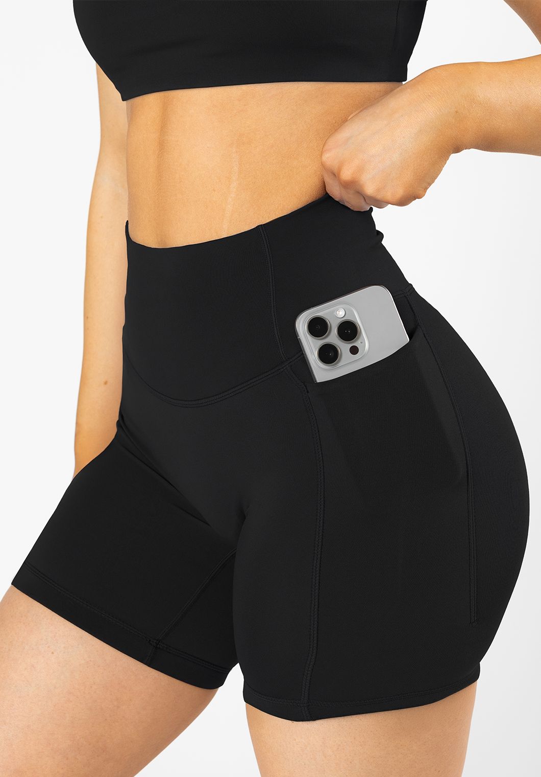 Reluna™ Empower High-Rise Sculptseam® Pocket Short 6” Black