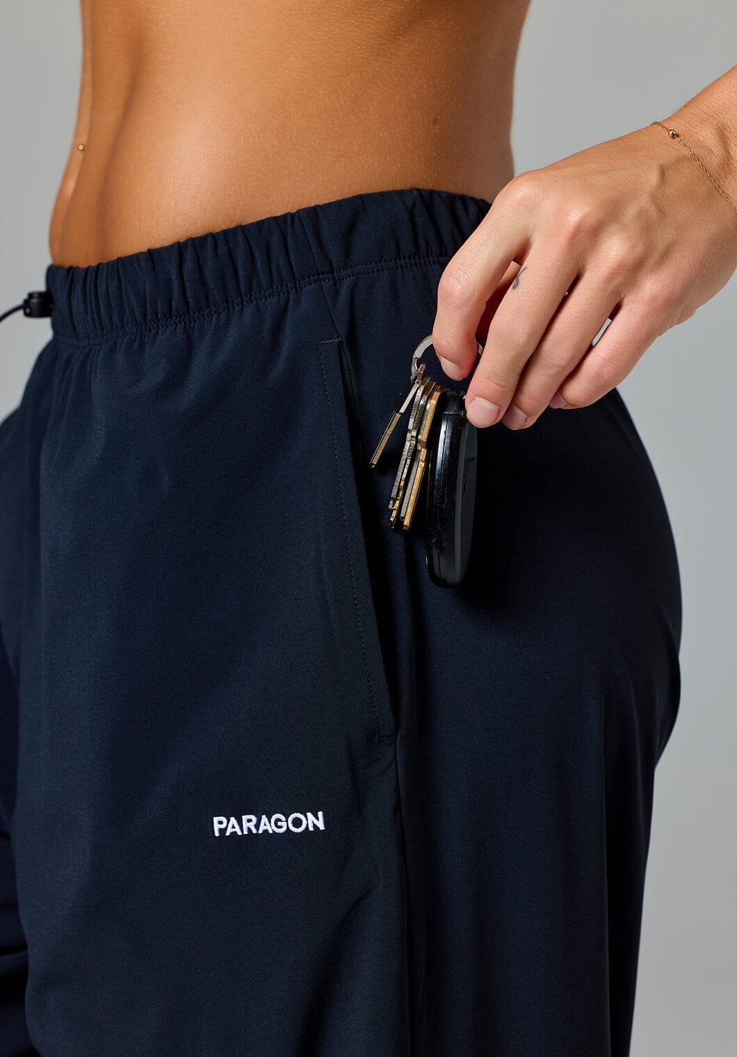 Airlift™ ShapeLock™ Float Mid-Rise Straight Leg Pant Black Onyx