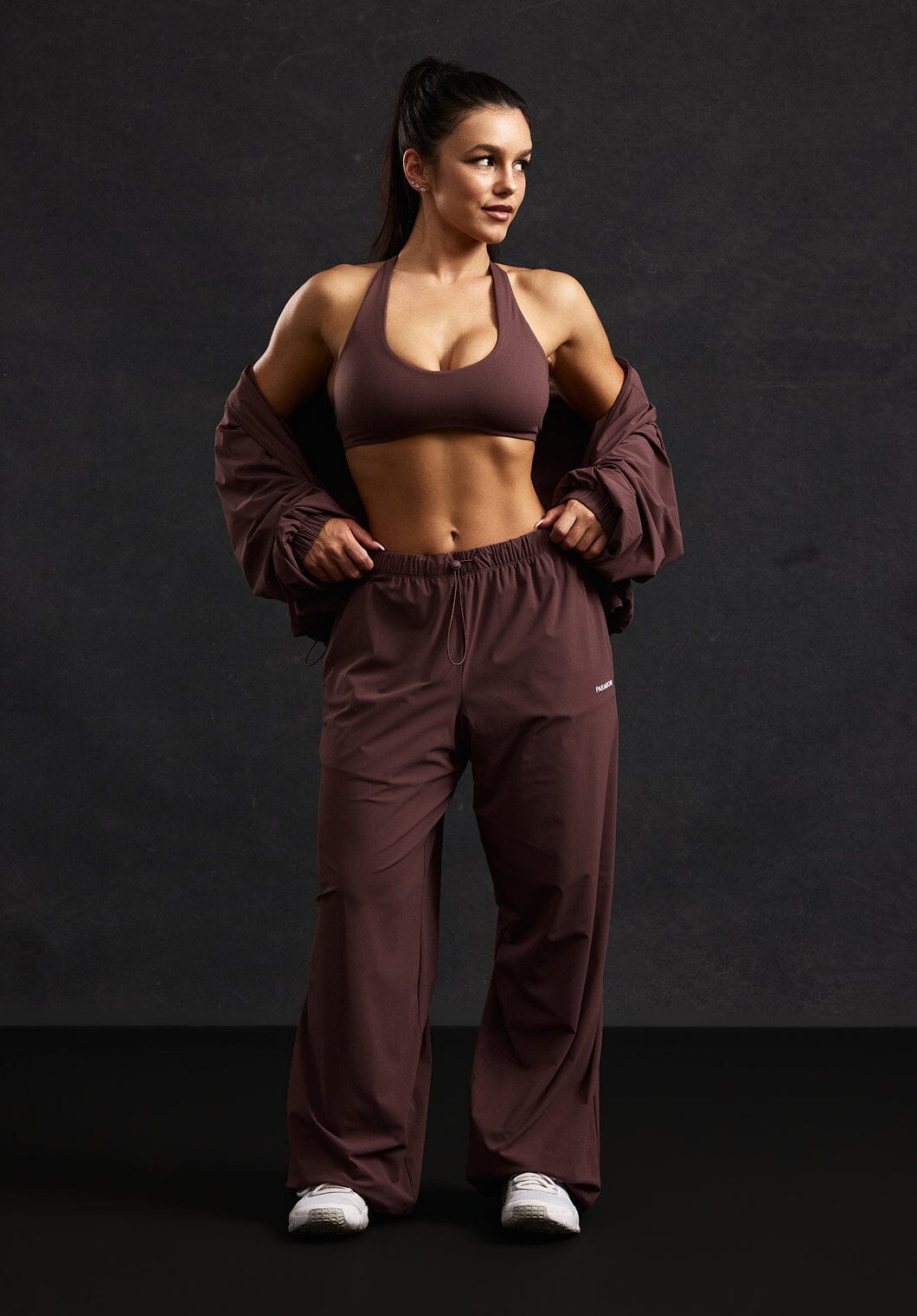 AirLift™ ShapeLock™ Float Mid-Rise Straight Leg Pant Cherry Cola