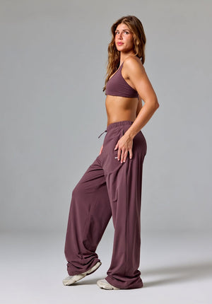 AirLift™ ShapeLock™ Float Mid-Rise Straight Leg Pant Cherry Cola