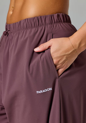 AirLift™ ShapeLock™ Float Mid-Rise Straight Leg Pant Cherry Cola