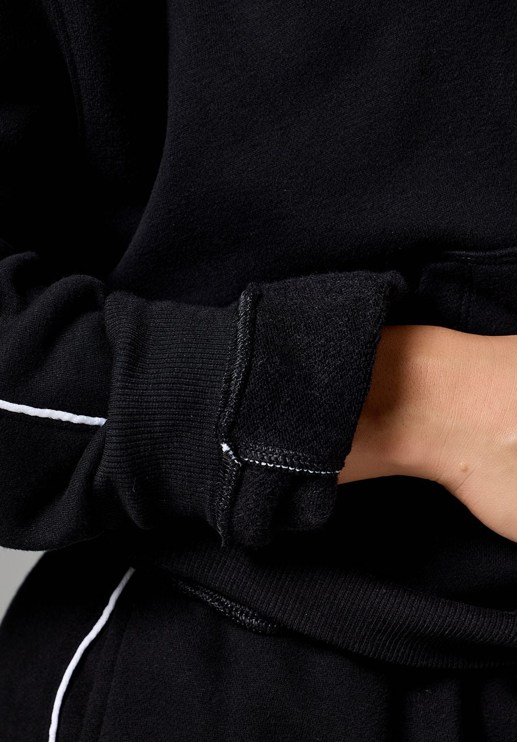 CloudEase™ Oversized Contrast Hoodie Black