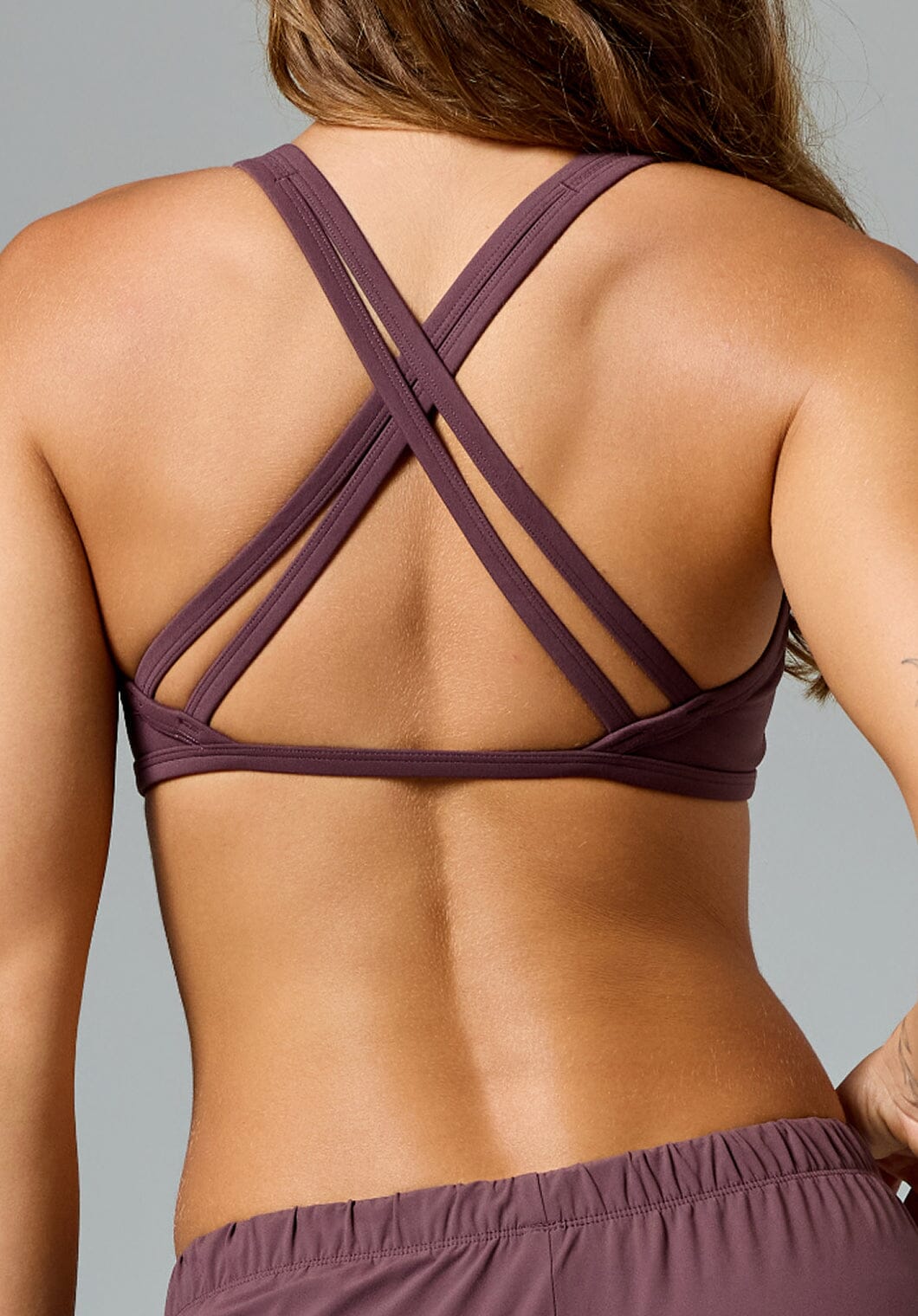 FormLux™ Contour Crossback Sports Bra Cherry Cola