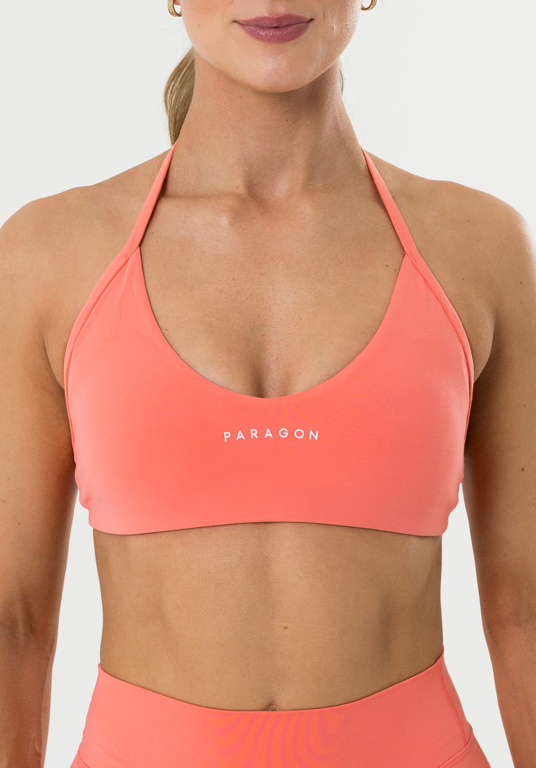 FormLux™ Enhance Halter Sports Bra Juicy Peach