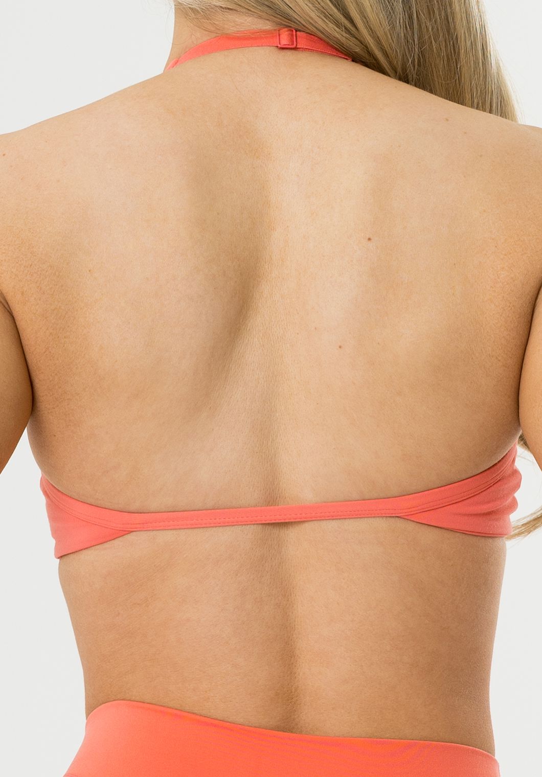 FormLux™ Enhance Halter Sports Bra Juicy Peach