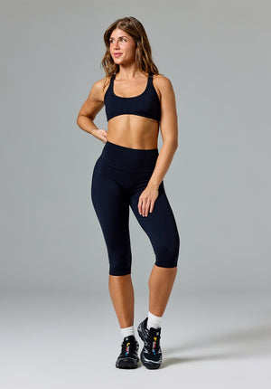 FormLux™ Original Sculptseam® Plus High-Rise Capri Black Onyx