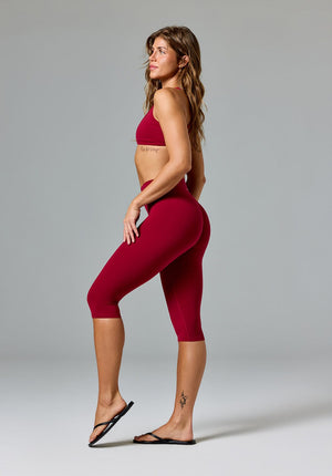 FormLux™ Original Sculptseam® Plus High-Rise Capri Red Amaranth