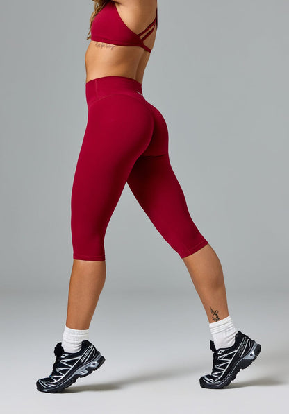FormLux™ Original Sculptseam® Plus High-Rise Capri Red Amaranth