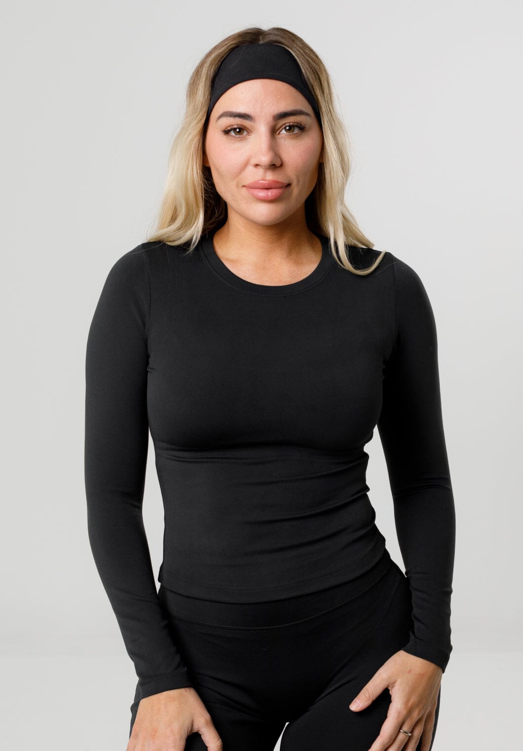 Reluna™ Full Length Long Sleeve Top Black