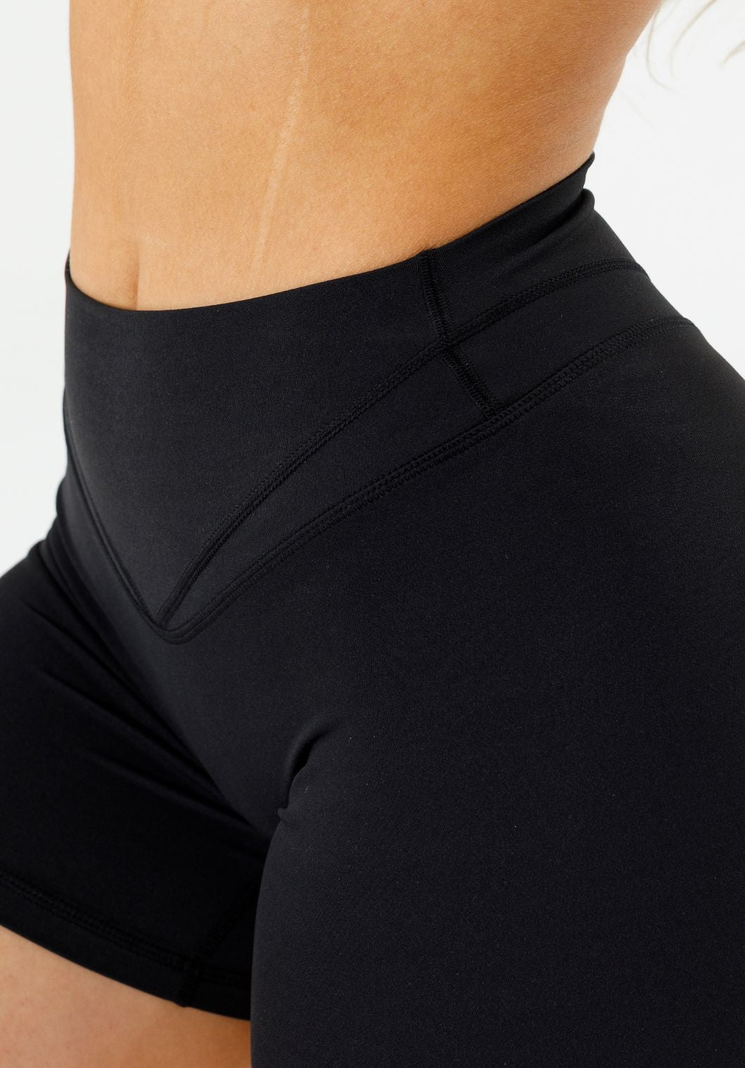 Recstretch™ Icon High-Rise Sculptseam® Plus Short 5" Black