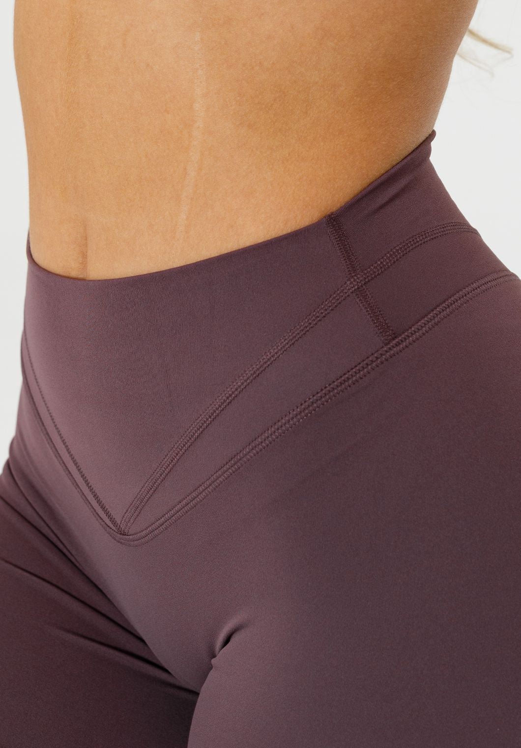 Recstretch™ Icon High-Rise Sculptseam® Plus Short 5" Cherry Cola