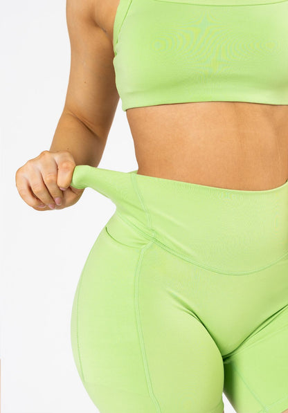 Reluna™ Empower High-Rise Sculptseam® Pocket Short 6” Lime