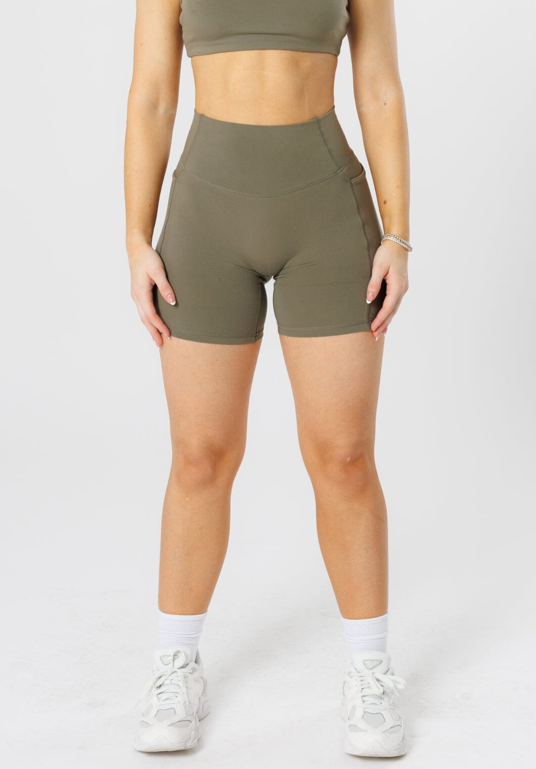 Reluna Empower High-Rise Sculptseam®  Plus Pocket Short 6” Everglades