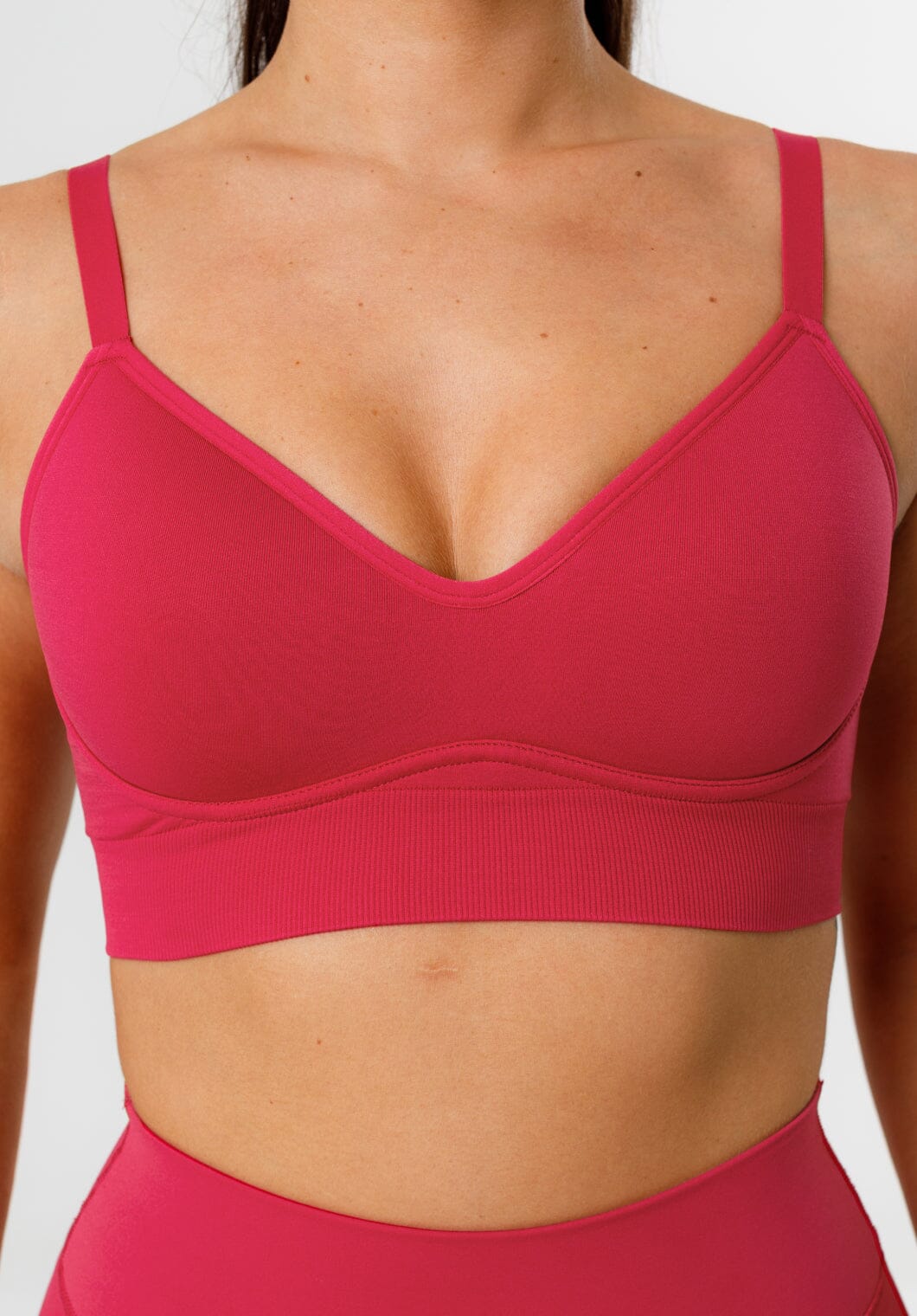 CurveFlex™ Bend SculptSupport™ Sports Bra Kiss