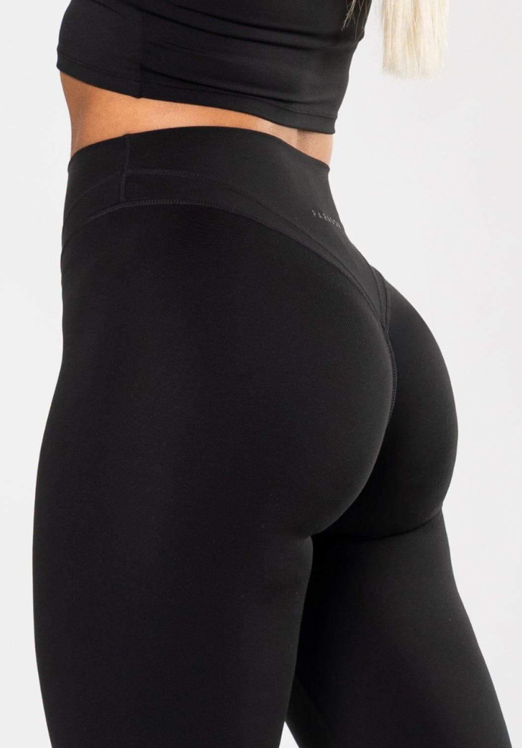 Reluna Icon High-Rise Sculptseam® Plus Flare 34" Black