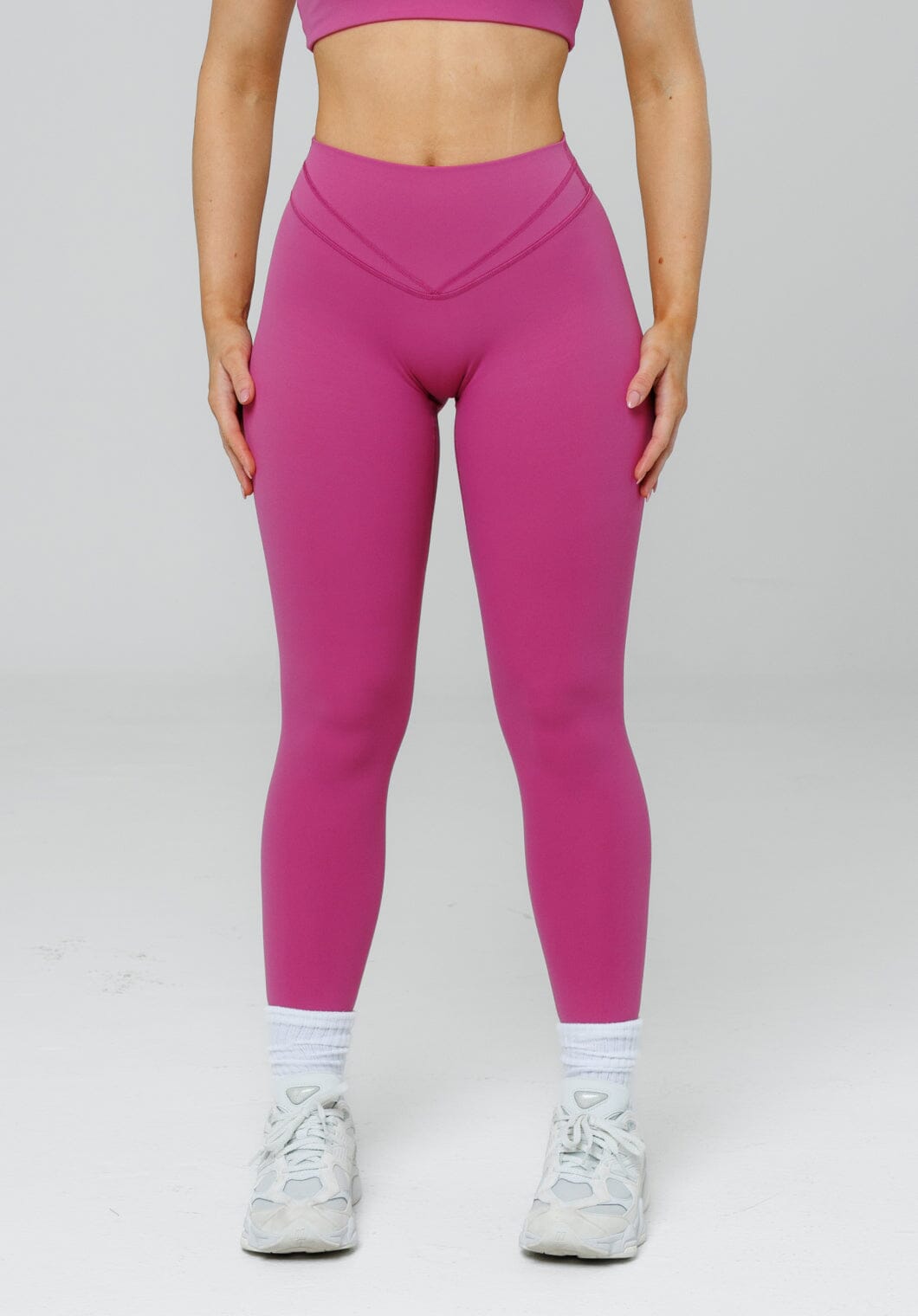RecStretch™ Icon High-Rise Sculptseam® Plus Legging Ribbon