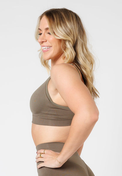 CurveFlex™ Seamless Form Sports Bra Everglades