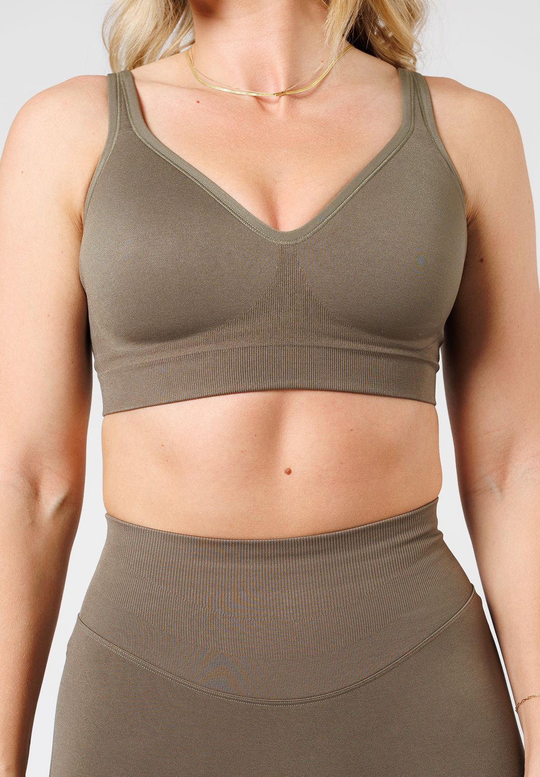 CurveFlex™ Seamless Form Sports Bra Everglades