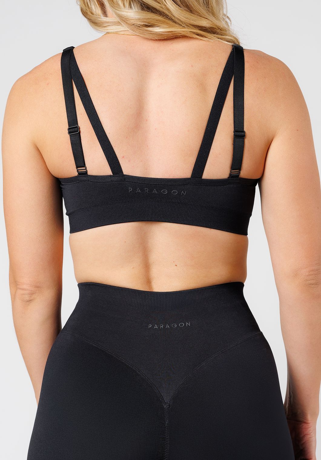 CurveFlex™ Seamless Form Sports Bra Black