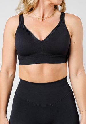 CurveFlex™ Seamless Form Sports Bra Black