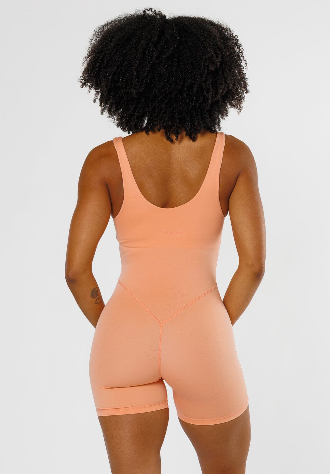 Reluna™ AirBrushed Sculptseam® Shortsuit Guava