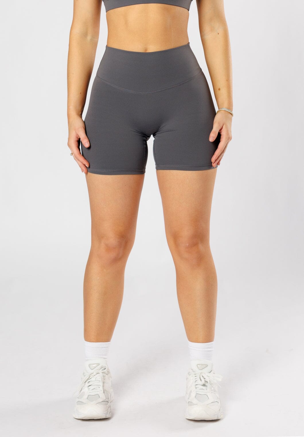 RecStretch™ Original High-Rise Sculptseam® Plus Short 6" Carbon