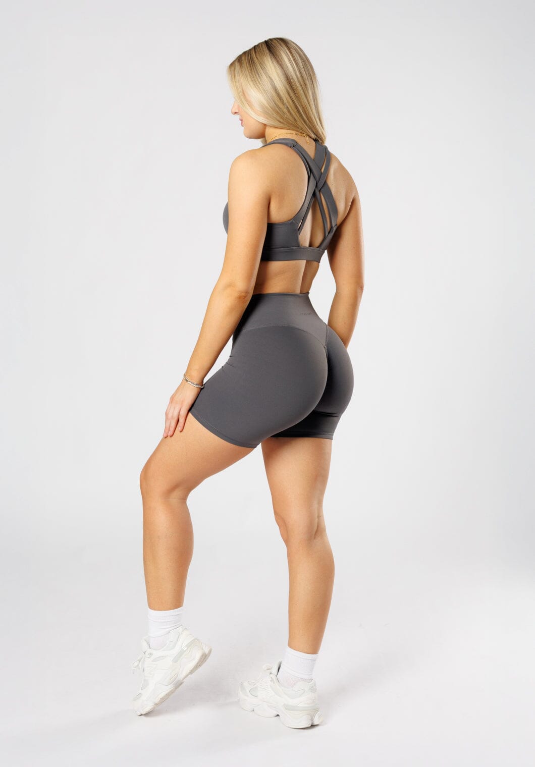 RecStretch™ Original High-Rise Sculptseam® Plus Short 6" Carbon