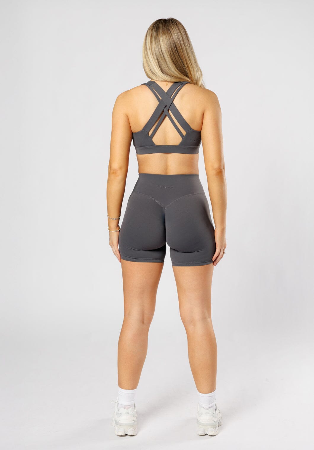 RecStretch™ Original High-Rise Sculptseam® Plus Short 6" Carbon