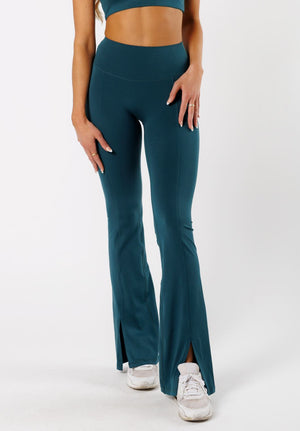 Reluna™ Front Slit Sculptseam® High-Rise Flare Leggings 34" Serpentine