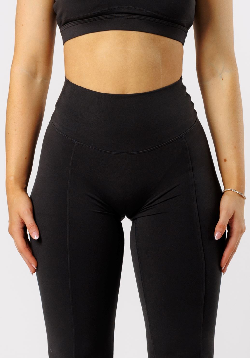 Reluna™ Front Slit Sculptseam® High-Rise Flare Leggings 31" Black