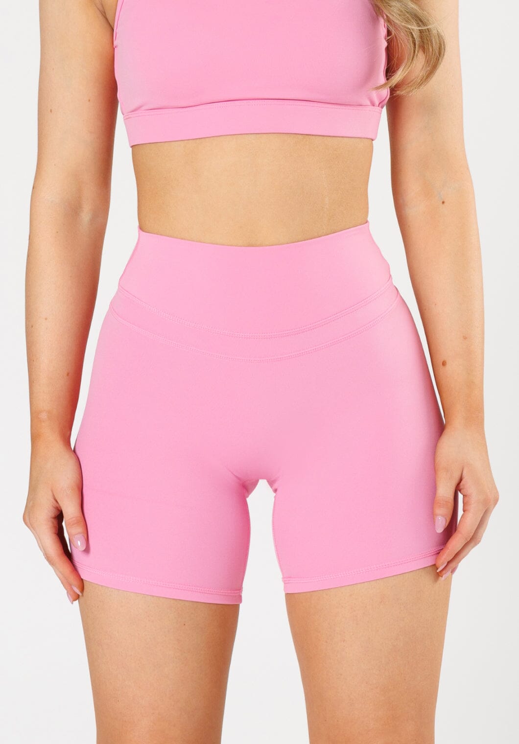 RecStretch™ Levitate High-Rise Sculptseam®  Plus Short 6” Milkshake