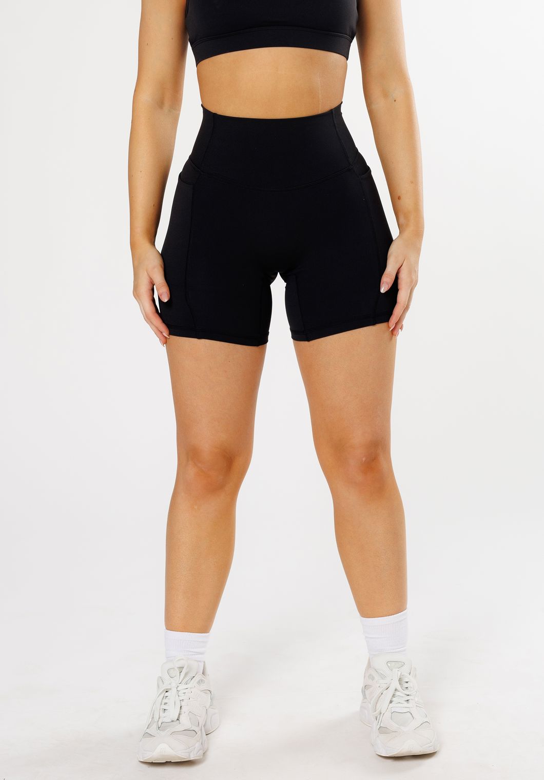RecStretch Empower High-Rise Sculptseam® Plus Pocket Short 6” Black
