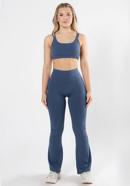 RecStretch™ Original Sculptseam® Plus Essential Flare Legging 31" Water Sign