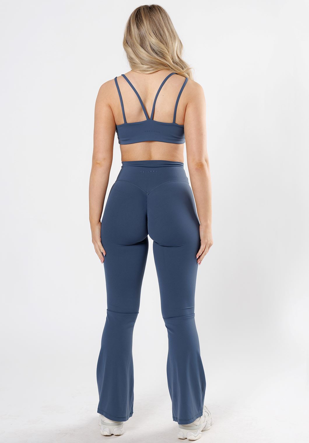 RecStretch™ Original Sculptseam® Plus Essential Flare Legging 31" Water Sign