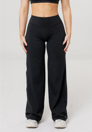 Reluna™ Original Sculptseam® Plus Mid-Rise Straight Leg Pant Short -  Black