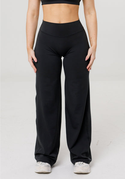 Reluna™ Original Sculptseam® Plus Mid-Rise Straight Leg Pant Short -  Black