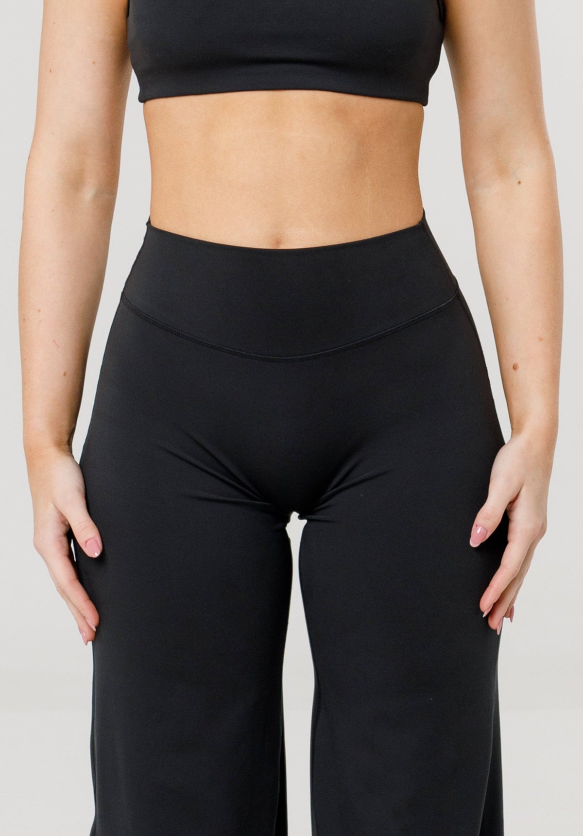 Reluna™ Original Sculptseam® Plus Mid-Rise Straight Leg Pant Short -  Black