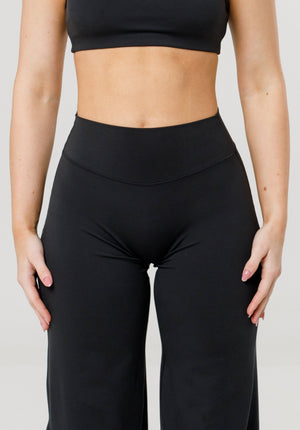 Reluna™ Original Sculptseam® Plus Mid-Rise Straight Leg Pant Short -  Black