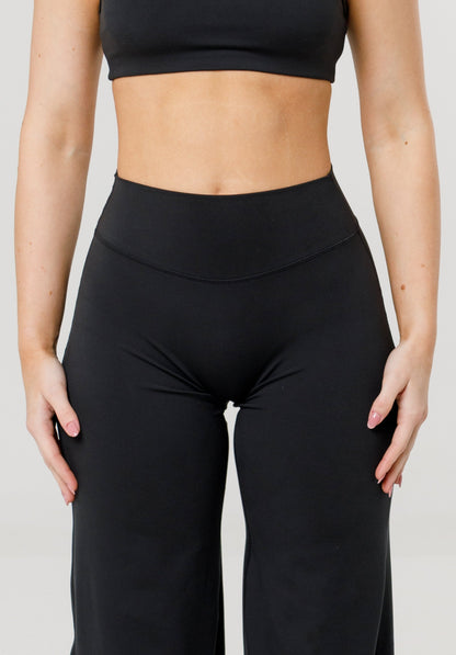 Reluna™ Original Sculptseam® Plus Mid-Rise Straight Leg Pant Short -  Black