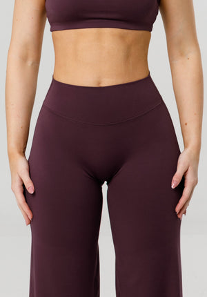 Reluna™ Original Sculptseam® Plus Mid-Rise Straight Leg Pant Short -   Fig