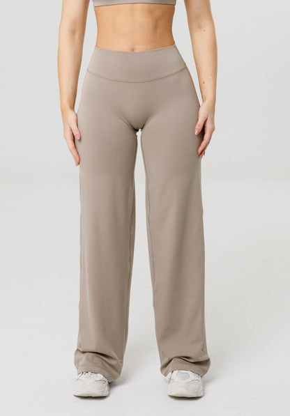 Reluna™ Original Sculptseam® Plus Mid-Rise Straight Leg Pant Short - Honey