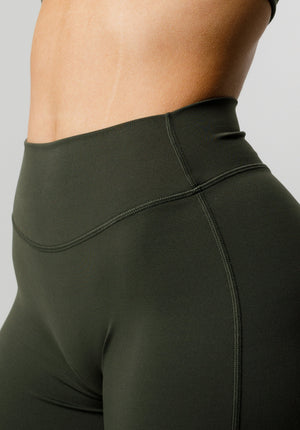 Reluna™ Original Sculptseam® Plus Mid-Rise Straight Leg Pant Short -  Poison Ivy