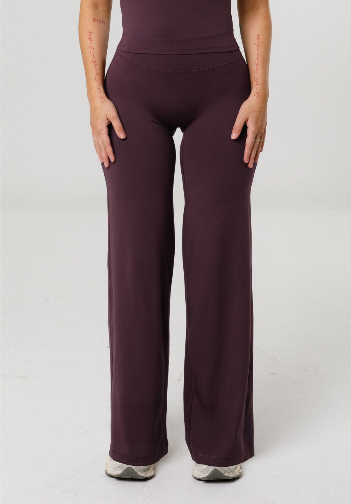 Reluna™  Original Sculptseam® Plus Mid-Rise Straight Leg Pant Regular -  Fig