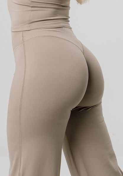 Reluna™ Original Sculptseam® Plus Mid-Rise Straight Leg Pant Regular - Honey