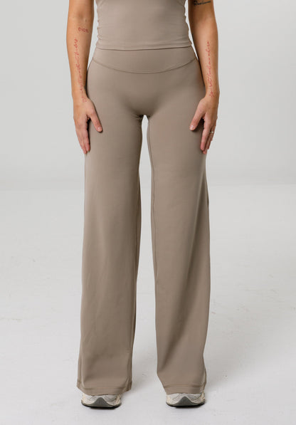 Reluna™ Original Sculptseam® Plus Mid-Rise Straight Leg Pant Regular - Honey
