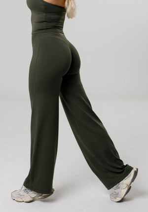 Reluna™ Original Sculptseam® Plus Mid-Rise Straight Leg Pant Regular -  Poison Ivy