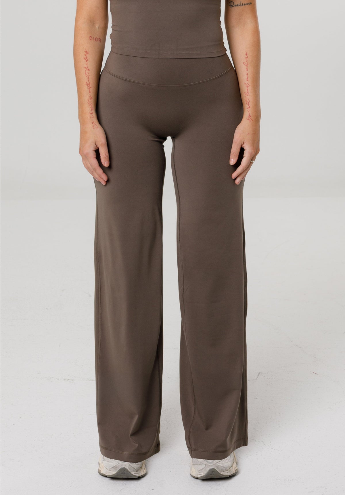 Reluna™ Original Sculptseam® Plus Mid-Rise Straight Leg Pant Regular -  Truffle
