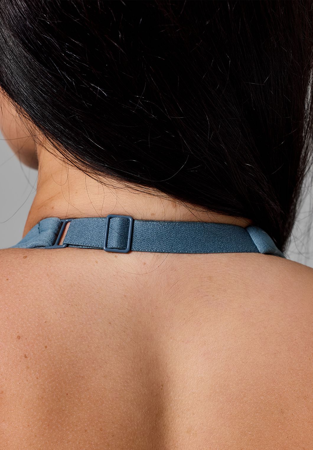 RecStretch™ Unbound Halter Sports Bra Slate