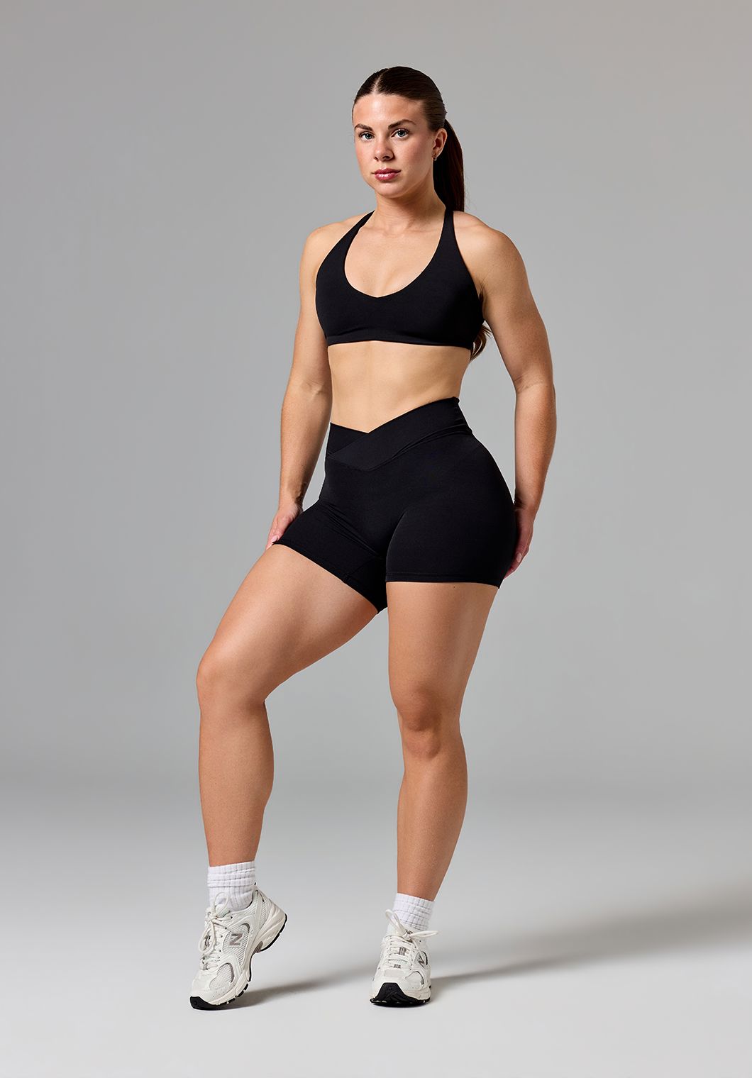 RecStretch™ V Wrap Mid-Rise Sculptseam®  Plus Short 5” Black