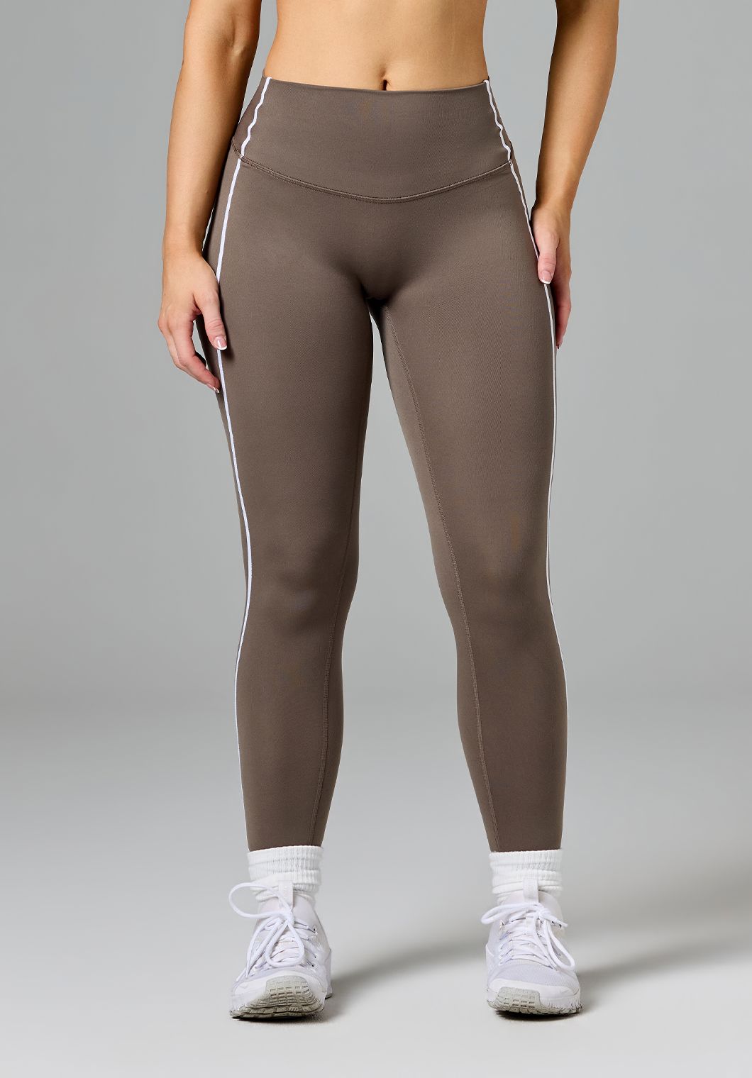 Reluna™ Contrast-Piping Sculptseam® Plus High-Rise Legging Thyme